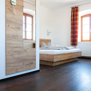 https://gasthof-hotel-baiernrain.com-bavaria.com