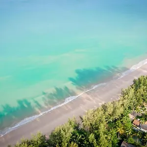 https://manathai-khao-lak-82190.khao-lakhotels.com